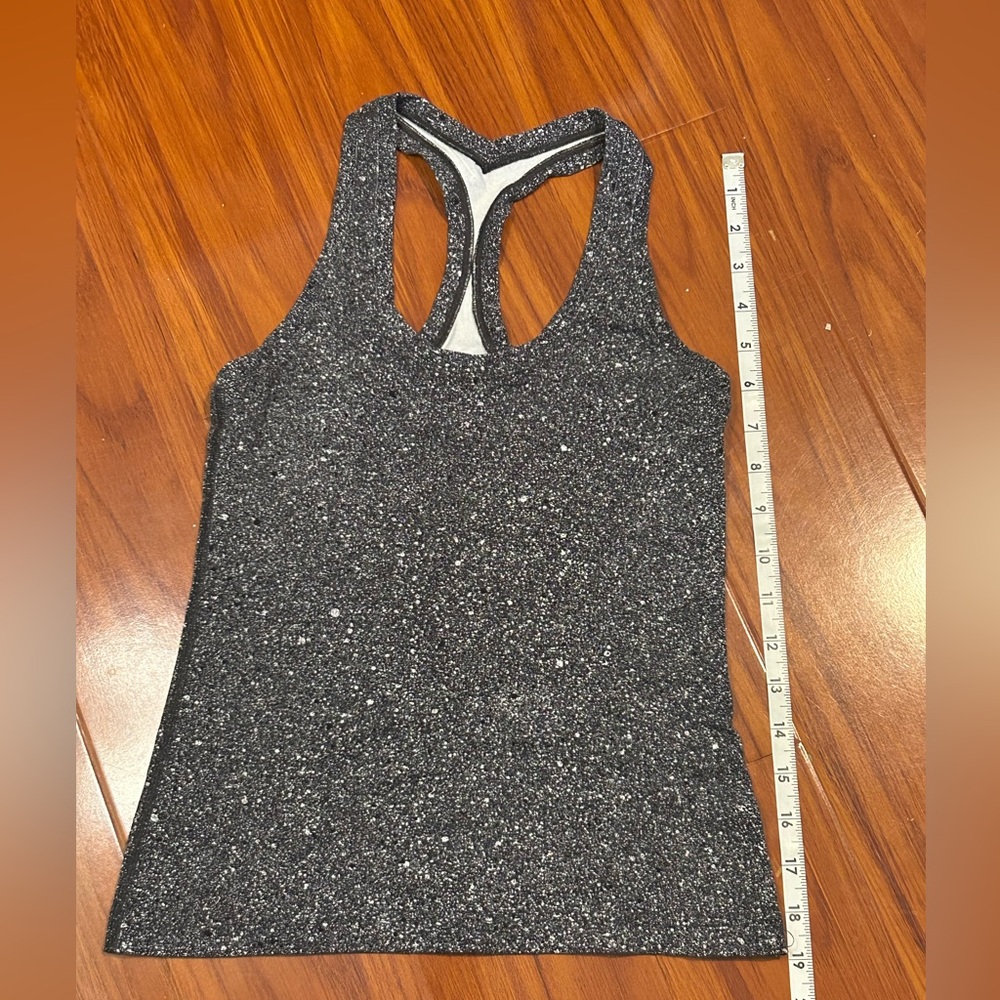 Lululemon size small workout top